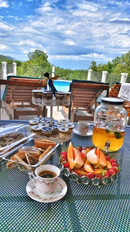Villa Menalo 네움 외부 사진