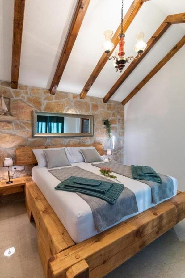 Villa Menalo 네움 외부 사진