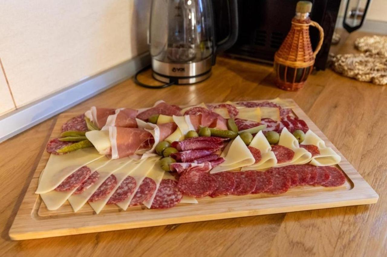Villa Menalo 네움 외부 사진