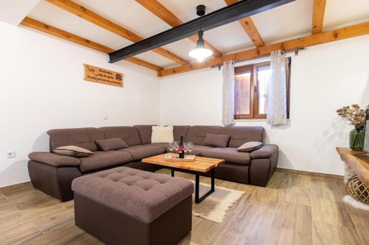 Villa Menalo 네움 외부 사진